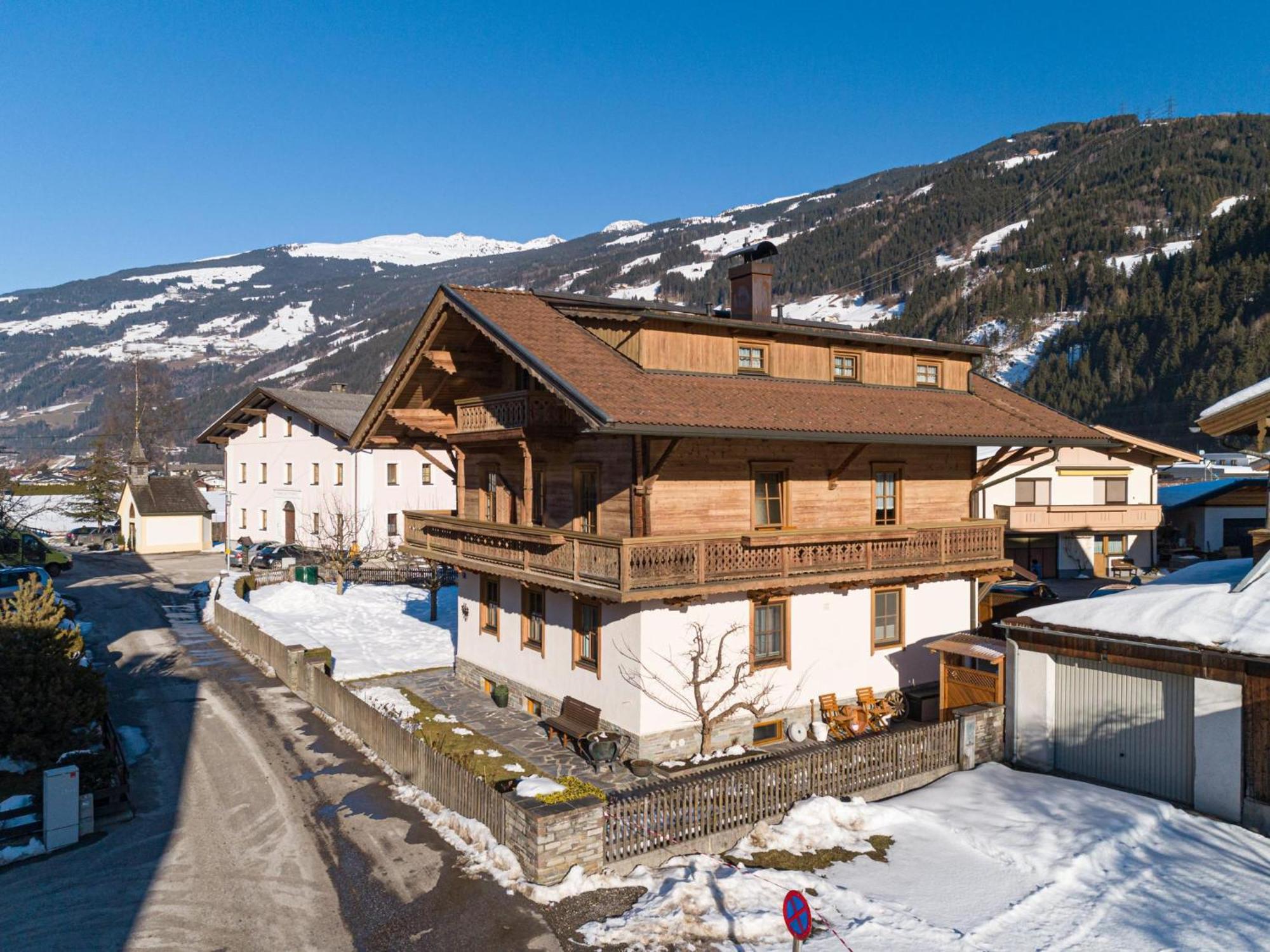 Haus Stock Apartment Zell am Ziller Exterior photo